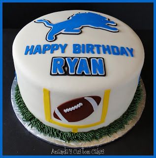 Detroit Lions Cake, Football Cake Decorations, Tom Cake, Lion Birthday Cake, Lion Birthday Party, Chandelier Cake, Oreo Buttercream, Lion Birthday, Detroit Lions Football