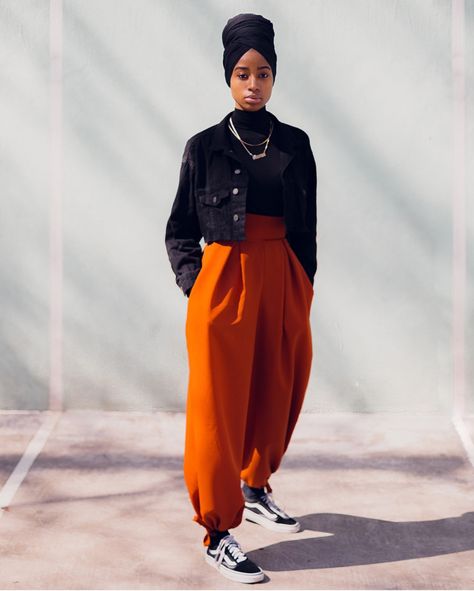 Black Women Style Casual, Summer 23 Fashion Trends Women, Black Women Amazon Fashion, African American Street Style, 80s Fashion Black Women Street Styles, Urban Outfits Black Woman, Afropunk Fashion Street Styles, Hip Hop Business Casual, 90s Afrocentric Fashion