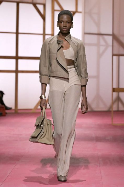 Hermès Spring 2025 Ready-to-Wear Collection [PHOTOS] Show Collection, September 2024, Fashion Show Collection, Fashion Week Spring, Paris Fashion, Spring Summer Fashion, Runway Fashion, Paris Fashion Week, Fashion News