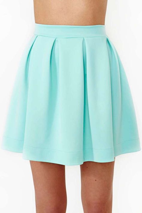 Mint Skirt, Peplum Tops, Looks Black, Cute Skirts, Short Skirt, Skirt Outfits, Cute Fashion, Victoria Beckham, Look Fashion