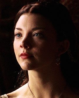 Natalie Dormer The Tudors, Anne Boleyn Gif, Natalie Dormer Gif, Natalie Dormer Anne Boleyn, Aemma Targaryen, The Tudors Tv Show, Anne Neville, Couple Comics, Twilight Saga Books