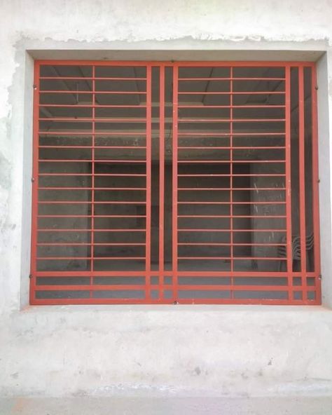 Aluminium Window Design Modern Classic Window Design, Grill Design Modern, Aluminum Windows Design, Steel Grill Design, Front Building Design, Iron Window Grill, Window Grills, Grill Designs, Modern Window Grill