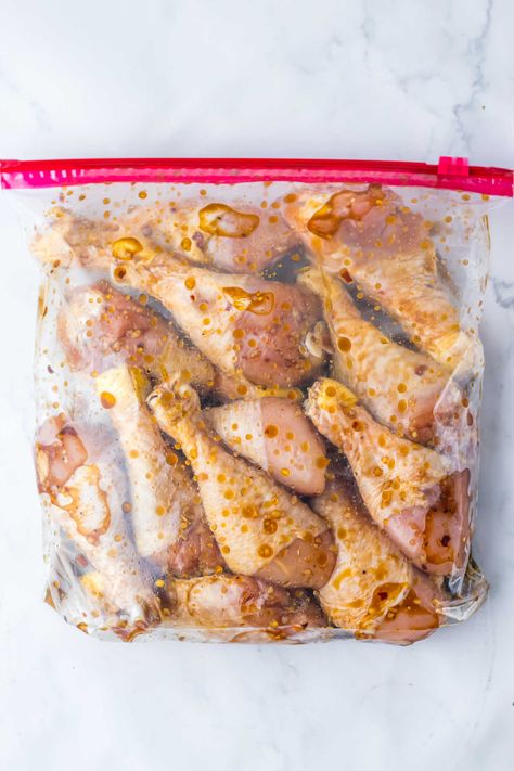 Honey Garlic Chicken Drumstick Recipes, Hot Honey Drumsticks, Sweet And Sour Chicken Drumsticks, Hot Honey Chicken Drumsticks, Honey Garlic Chicken Drumsticks, Chicken Drumstick Marinade, Garlic Chicken Drumsticks, Honey Baked Chicken, Baked Chicken Drumsticks