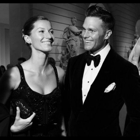 Giselle Bundchen & Tom Brady Giselle And Tom Brady, Gisele Bundchen Tom Brady, Tom Brady And Gisele Bundchen, Tom And Gisele, Tom Brady Kids, Tom Brady And Gisele, Bridget Moynahan, Givenchy Couture, Power Couples