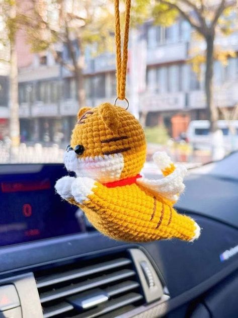 Crochet Car, Crochet Disney, Pola Amigurumi, Crochet Keychain Pattern, Crochet Animals Free Patterns, Kawaii Crochet, Crochet Business, Crochet Fashion Patterns, Fun Crochet Projects