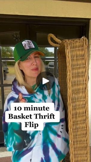 254K views · 2.7K reactions | One of my fave painted basket thrift flips! 🖤 10 Minute Basket Thrift Flip! Thrifted Basket Upcycle ♻️ Thrifted this big basket for $3 with dull color and decided to give it new life! #basket  #basketdiy  #upcycle  #reworked  #diy | Sarah Teresinski | Sarah Teresinski · Original audio Big Basket Ideas Decor, Sarah Teresinski, Basket Upcycle, Painting Baskets, Fall Scenes, Adult Gifts, Painted Baskets, Thrift Flips, Old Baskets