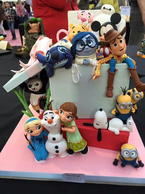 Fondant Theme Cake Ideas, Proud Family Cake, Disney Character Cake, Disney Characters Cake, Character Cake Ideas, Cartoon Birthday Theme, Disney Cake Ideas, Cartoon Character Cake, Disney Themed Cakes