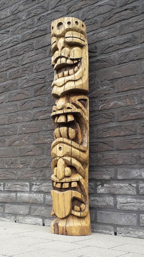 Tiki Poles Totems, Tiki Totem Poles, Tiki Carving, Totem Tiki, Totem Pole Art, Wood Carving Art Sculpture, Tiki Faces, Tiki Head, Tiki Statues