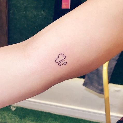 Minimalist Tattoo Small, Mini Tattoo, Cloud Tattoo, Petite Tattoos, 4 Tattoo, Парные Тату, Cute Tiny Tattoos, Discreet Tattoos, Tattoo Feminina