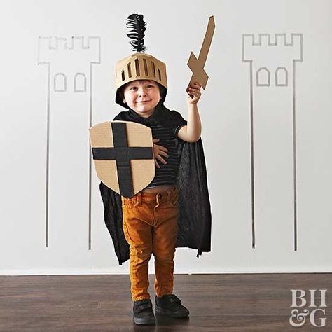 Soldado Medieval, Knight Costume For Kids, Native American Halloween Costume, Diy Fantasia, Tree Costume, Elephant Costumes, Black Swan Costume, Halloween Costumes To Make, Classic Halloween Costumes