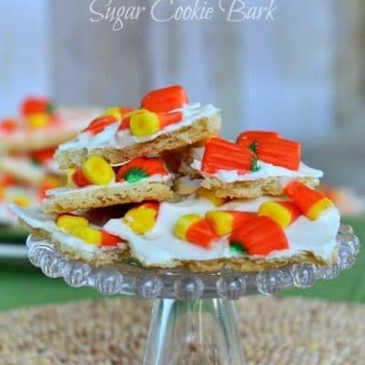 Candy Corn Sugar Cookie Bark Candy Corn Recipe, Candy Corn Sugar Cookies, Cookie Bark, Cupcake Diaries, Mom On Timeout, Halloween Sugar Cookies, Dessert Healthy, Candy Bark, Halloween Dessert