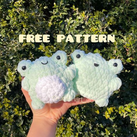 Quick Crochet Animal Patterns, Round Frog Crochet Pattern, Amigurumi Free Frog Pattern, Frog Crochet Plushie, Chubby Frog Crochet Pattern, Cute Crochet Stuffed Animals Free Pattern, Chunky Frog Crochet Pattern Free, Crochet Plush Frog, Crochet Frog Plushie Pattern Free