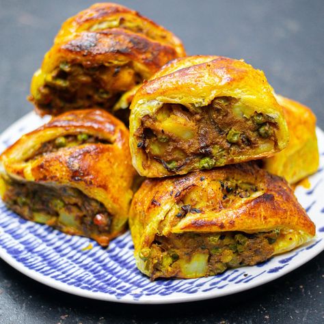 MOB Kitchen — Spiced Pea and Potato Rolls Savoury Bakes, Vegetarian Sausages, Potato Roll, Sausage Rolls, Samosa, Tempura, Delicious Vegetarian, Veggie Dishes, Vegetarian Dishes