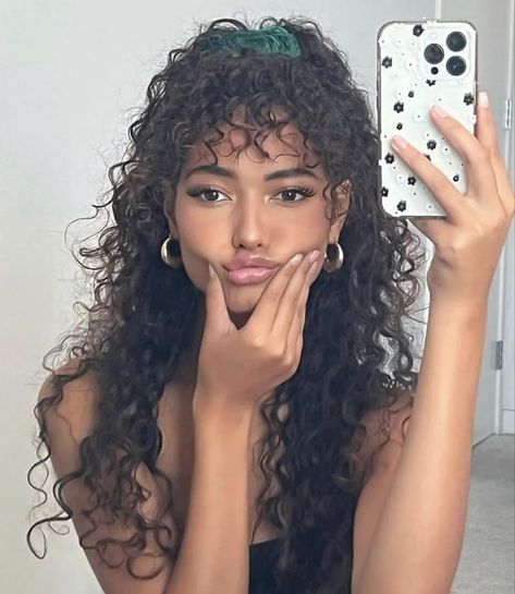 3b Curly Hair Bangs, Curly Hairstyles Bangs, Pawsitive Vibes, Instagram Hairstyles, Curly Hair Photos, Curl Hair, Hairdos For Curly Hair, Curly Hair Inspiration, Curly Girl Hairstyles