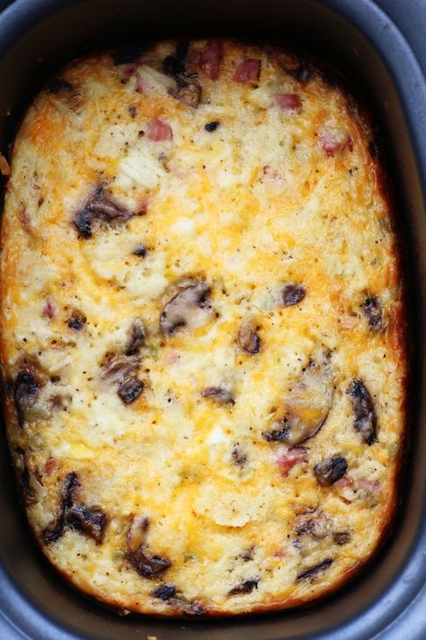 Glacier Casserole--a ham, hashbrown, egg and cheese breakfast casserole made in the slow cooker or baked in the oven. Slow Cooker Egg Bake, Slow Cooker Egg Casserole, Crockpot Egg Bake, Crockpot Egg Casserole, Ham Hashbrown, Breakfast Ham, Slow Cooker Breakfast Casserole, Best Breakfast Casserole, Baked Breakfast Recipes