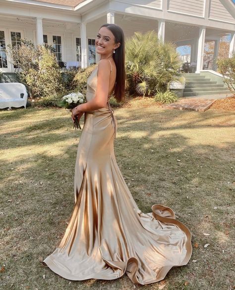 Light Gold Prom Dress, Champagne Prom Dress Couple, Neutral Prom Dress, Gold Prom Dress Couple, Neutral Prom Dresses, Boyfriend Girlfriend Goals, Half Down Ponytail, Half Up Half Down Ponytail, High School Prom Dress