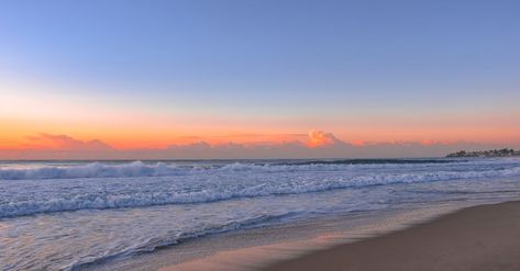 Horizontal Beach Aesthetic, Aesthetic Long Widget, Long Widget, Peaceful Beach, Sunrise Colors, Twilight Sky, Free Desktop Wallpaper, Sunset Background, Coastal Colors