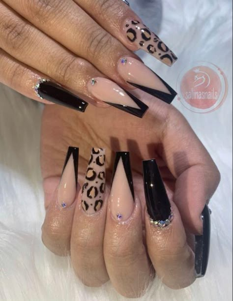 Cheetah Acrylic Nails, Short Summer Nails 2023, Nails Short Summer, Summer Nails Short, Short Summer Nails, Pink Tip Nails, Summer Nails 2023, Secret Nails, Nails Art Designs