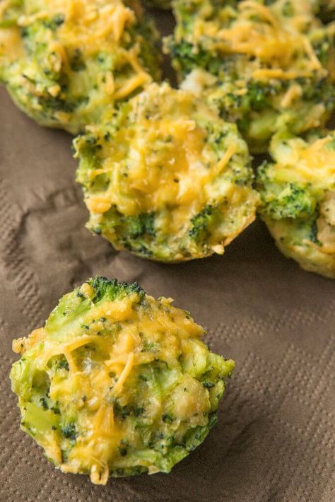 Bring these broccoli bites to your next gathering for a big hit! Easy Muffin Tin Recipes, Broccoli Cheddar Bites, Broccoli Cheese Bites, Cheese Christmas, Broccoli Bites, Christmas Side, Christmas Side Dishes, 2b Mindset, Muffin Tin Recipes