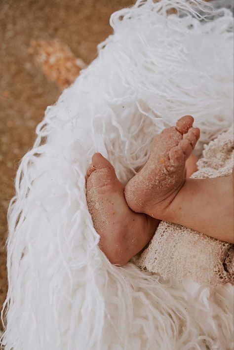 Beachy Newborn Photos, Ocean Newborn Photography, Newborn Photos Beach, Beach Newborn Pictures, Beach Newborn Photography, Newborn Beach Photography, Outdoor Newborn Photos, Newborn Pics, Baby Shoot