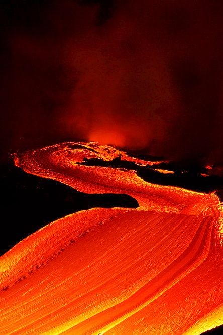 Volcano Pictures, Fire Image, Lava Flow, Orange Aesthetic, Natural Phenomena, Image Photography, Amazing Nature, Natural World, Natural Wonders