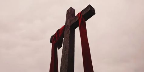 The History of the Cross in Latter-day Saint Symbolism | LDS Daily What Is Good Friday, Christian Calendar, Crucifixion Of Jesus, Jesus Praying, Jesus Resurrection, Holy Week, Good Friday, Latter Day Saints, Bible Study