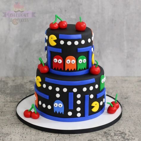 Pacman Birthday Cake, Gamer Cake Ideas Boys, Pac Man Birthday Party, Arcade Cake, Pacman Birthday, Pac Man Cake, Gamer Cake, Man Cakes, Game Cake