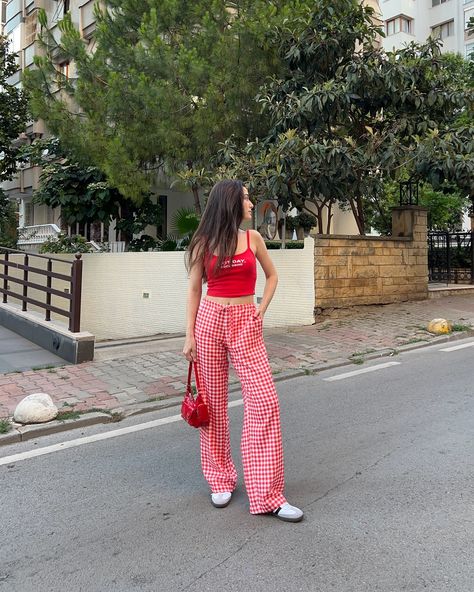 Handmade Red Gingham Trousers ❤️ Available for purchase on our website ✌🏻 #gingham #pinterest #pinterestinspired #pinterestvibes #ginghamtrousers #redoutfit Gingham Pants Outfit, Gingham Trousers, Gingham Pants, Red Gingham, Plaid Pants, Pants Outfit, Spring Outfits, Gingham, High Waist