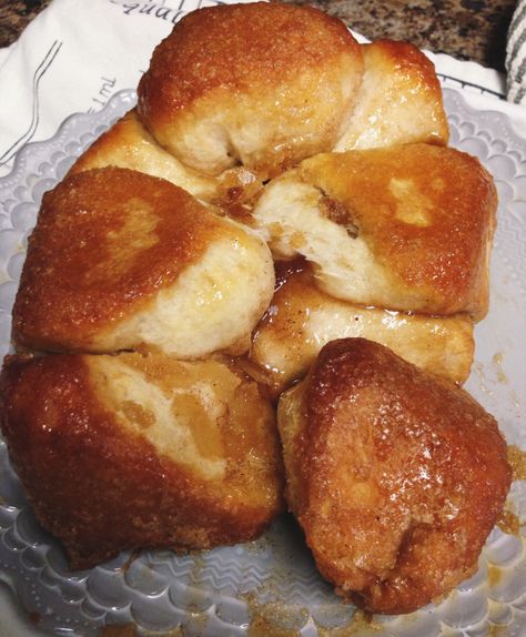 Cream Cheese Filled Gorilla Bread Bread Machine Buns, Gorilla Bread, Bread Ideas, Christmas Morning Breakfast, Yeast Bread Recipes, Biscuit Rolls, Cinnamon Rolls Homemade, Food Favorites, Bread Machine Recipes