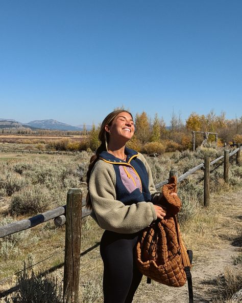 cozy season, ily!!🧸 staying bundled up in everything @fpmovement this trip… (linking in bio!) #fpmovementpartner Cozy Granola Outfits, Hiking Outfits Aesthetic, Salted Granola Aesthetic, Epic Aesthetic, Hiking Outfit Aesthetic, Hiker Girl, Granola Outfits, Cute Hiking Outfit, Hiking Fits