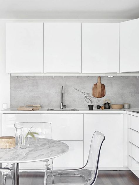 est living pinterest top 10 design chaser Dapur Skandinavia, White Kitchen Interior Design, White Kitchen Interior, Model Dapur, Timber Kitchen, Kabinet Dapur, Modern Kitchen Interiors, Concrete Kitchen, Kitchen And Dining Room