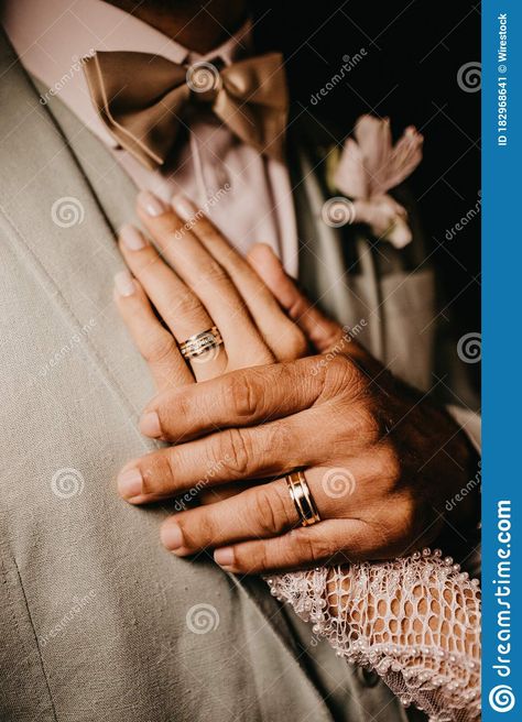 Ring Photoshoot, Engraved Promise Rings, Men's Wedding Rings, Engagement Rings Couple, Couple Hands, Wedding Posters, Minimalist Wedding Invitations, Hand Ring, Digital Weddings