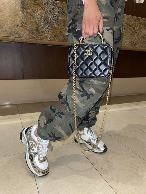 Chanel Shoes Outfit Black Women, Chanel Sneakers Outfit, Chanel Shoes Outfit, Chanel Sneakers, Sneaker Outfits Women, Chanel Outfit, Camo Fashion, Bali Fashion, Luxury Lifestyle Dreams