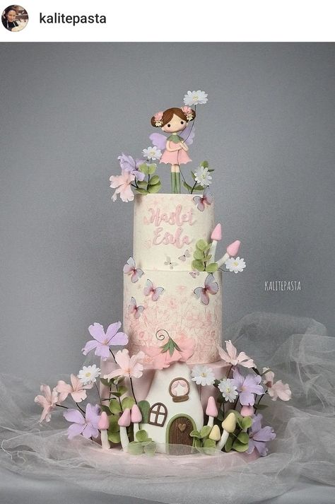 Fairy Theme Birthday Cake, Ballerina Party Theme, Woodland Birthday Cake, Fairy Birthday Themes, Fairy Birthday Cake, Fairy Theme Party, Theme Birthday Cake, Sweet Sixteen Birthday Party Ideas, Fairy Theme