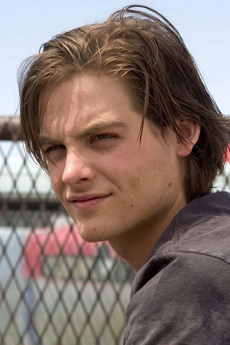 Kevin Zegers, Greatest Movies, Alexander Ludwig, Wicked Ways, Movie Wallpapers, White Boys, Great Movies, Male Face, Gossip Girl