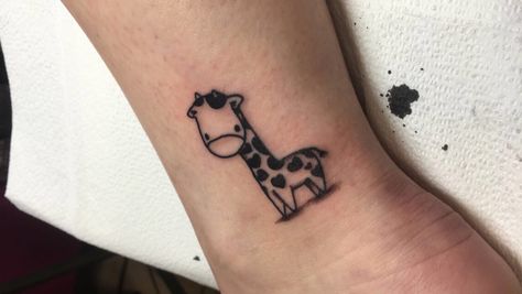 Giffafe Tattoo, Mini Giraffe Tattoo, Cartoon Giraffe Tattoo, Small Giraffe Tattoo Simple, Cute Giraffe Tattoo, Tiny Giraffe Tattoo, Simple Giraffe Tattoo, Minimalist Giraffe Tattoo, Girraffe Tattoo Ideas