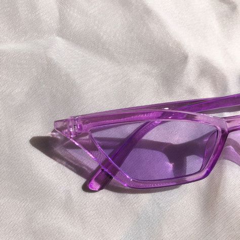 Fashion Purple Aesthetic, Aethstetic Purple, Purple Glasses Aesthetic, Purple Sunglasses Aesthetic, Purple Things Aesthetic, Purp Aesthetic, Purple Aesthetic Fashion, Purple Fashion Aesthetic, Cute Purple Aesthetic