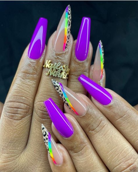 Red And Purple Nails, Purple Nails Designs, Neon Purple Nails, Black Pixie, Stilleto Nails Designs, Fancy Nail Art, Purple Nail Designs, Beauty Nails Design, Ombre Acrylic Nails