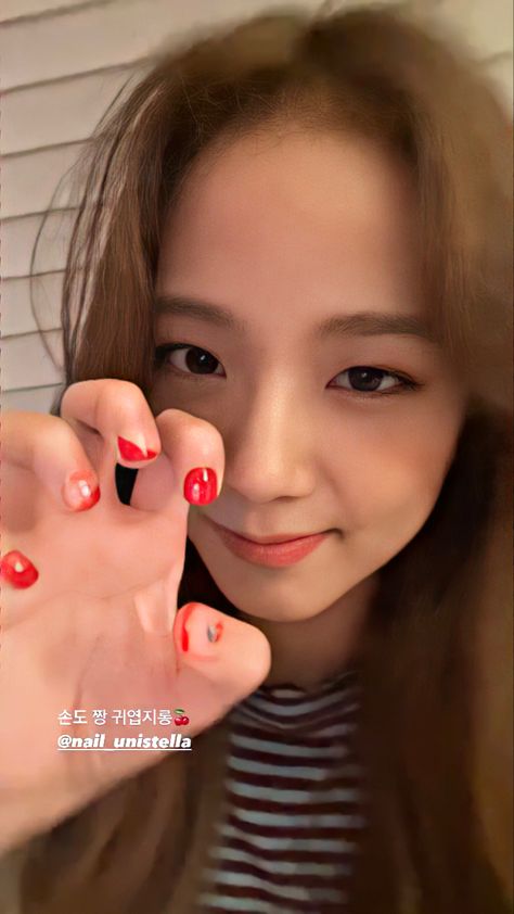 Jisoo Nails, Jisoo Outfit, K Pop Nails, Pop Nails, Idol Nails, Kpop Nails, Beauty Nails Design, Extension Designs, Pink Nail Art