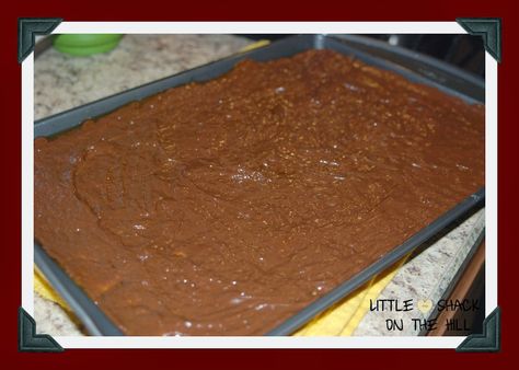 Little Shack on the Hill: Homemade Skor Bars -Super Easy! Skor Bars, Saltine Crackers, The Wilds, Cookie Tins, Recipe 30, Homemade Candies, Easy Treats, Cookie Sheet, Food Printables