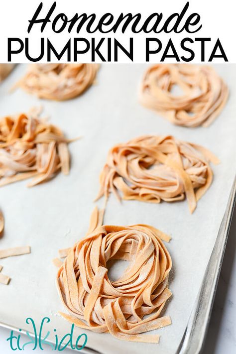 Recipe for homemade fettuccine pasta made with pumpkin. This homemade pumpkin pasta tastes incredible with a simple browned butter sage sauce and some parmesan cheese. Pumpkin Noodles, Dating My Husband, Butter Sage Sauce, Pumpkin Pasta Recipe, Homemade Fettuccine, Fresh Pasta Recipes, Fresh Pasta Dough, Homemade Pasta Dough, Sage Sauce