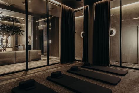 I Visited Remedy Place, The Social Club Transforming The Wellness Industry Remedy Place, Social Wellness, Wellness Studio, Wellness Club, New York Loft, Soft Furniture, Ice Baths, Wellness Center, Glass Boxes