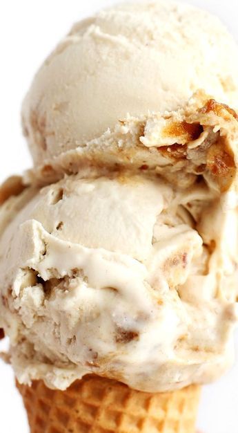 Dairy Free Ice Cream Maker Recipes, Coconut Ice Cream Recipes, Dairy Free Pizza, Caramel Coconut, Salted Caramels, Vegan Cheesecake Recipe, Ice Cream Maker Recipes, Vegan Caramel, Coconut Ice