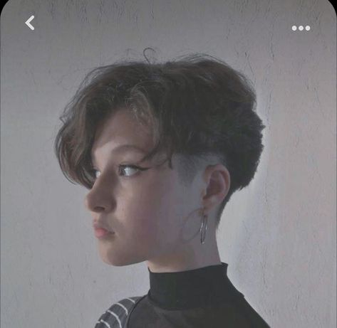 Short Hair Undercut Masc, Straight Hair Undercut, Short Hairstyle Women Shaved Sides, Non Binary Haircuts Straight Hair, Boyish Haircut, Non Binary Haircuts, Androgynous Haircut, Girls Short Haircuts, Asian Short Hair