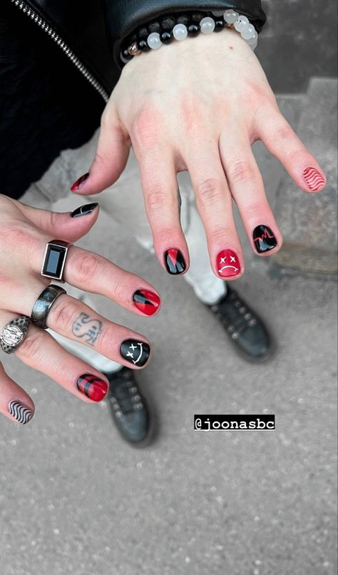 Masc Nail Art, Eurovision Nails, Masc Nails Designs, Masc Nails, Boy Nails, Channel Nails, Joonas Porko, Overlay Nails, Mens Nails