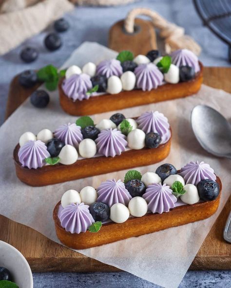 Fine Dining Dessert Ideas, High End Desserts, French Tartlets, Tart Presentation, Eclairs Decoration, Fancy Desserts Beautiful, Fancy Desserts Presentation, Modern Desserts, Luxury Desserts