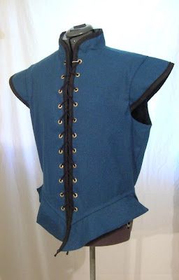 Armas y armaduras en España: La almilla Mens Garb, Ren Faire Costume, Larp Costume, Medieval Costume, Medieval Clothing, Fantasy Costumes, Historical Costume, Fantasy Clothing, Fantasy Fashion