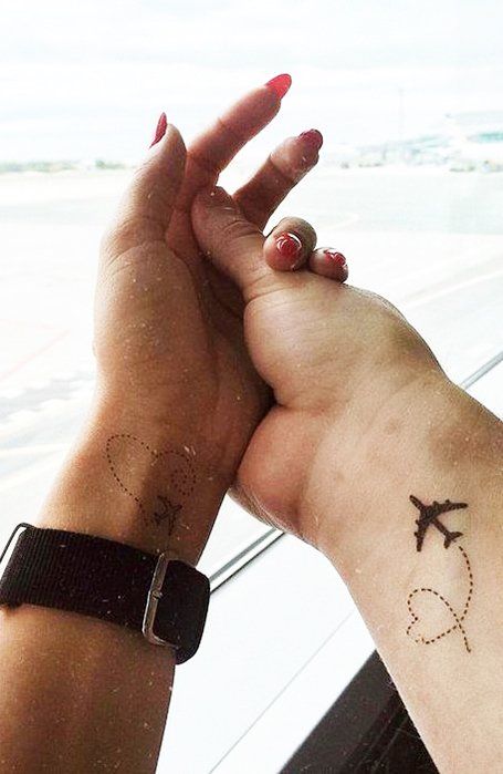 35 Matching Couple Tattoos to Inspire You - The Trend Spotter Simple Couples Tattoos, Skull Couple Tattoo, Small Couple Tattoos, Couple Tattoos Unique, Couples Tattoo Designs, Couple Tattoo, Matching Couple Tattoos, Daughter Tattoos, Music Tattoo