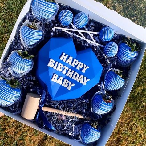 Birthday Room Surprise, Breakable Chocolate Heart, Boyfriends Birthday Ideas, Breakable Chocolate, Breakable Heart, Surprise Birthday Decorations, Cake For Boyfriend, Surprise Boyfriend, Boyfriend Gift Basket