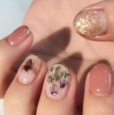 🏹 Pink Portrait, Pastel Pink Aesthetic, Peach Flowers, Pastel Flowers, Aesthetic Vintage, Nails Nailart, Pink Aesthetic, Dark Aesthetic, Dark Pink